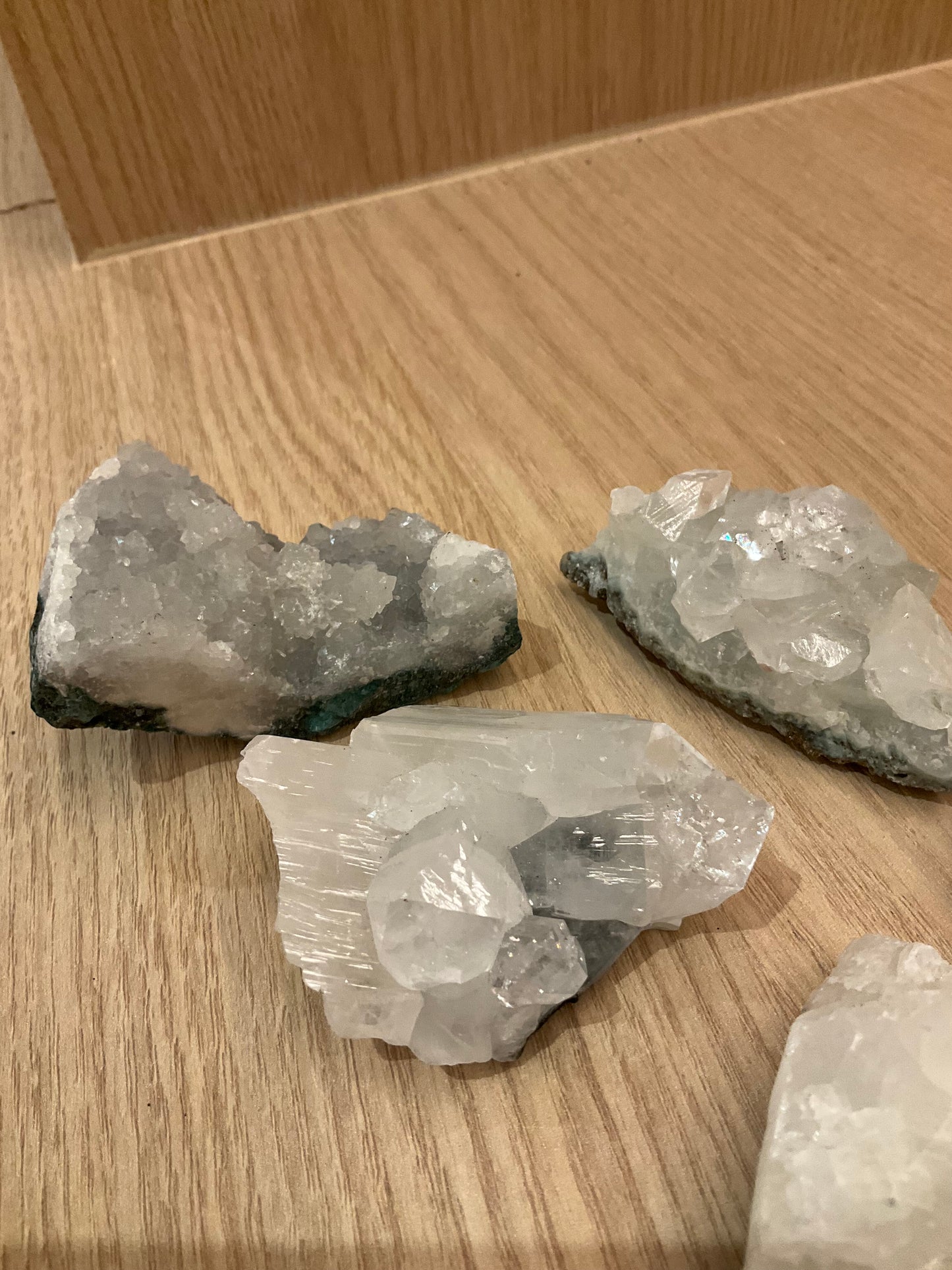 Clear Quartz Geode – Crystal Geode for Energy, Balance, and Clarity