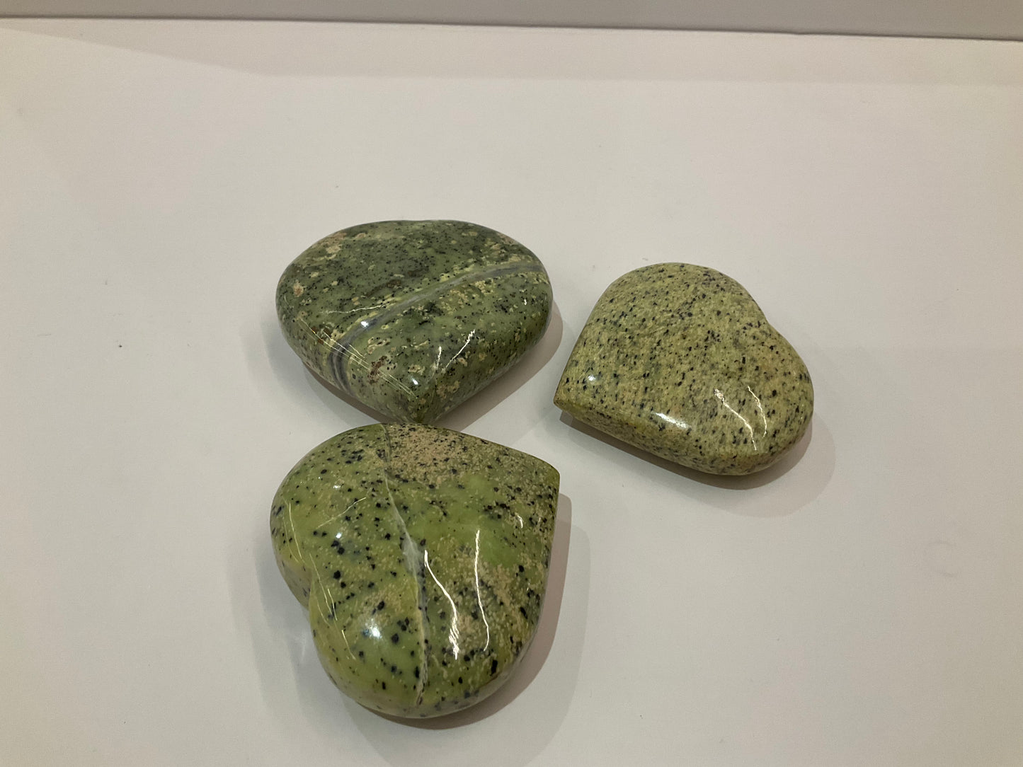 Serpentine Heart – Decorative Serpentine Heart for Love, Balance, and Natural Connection