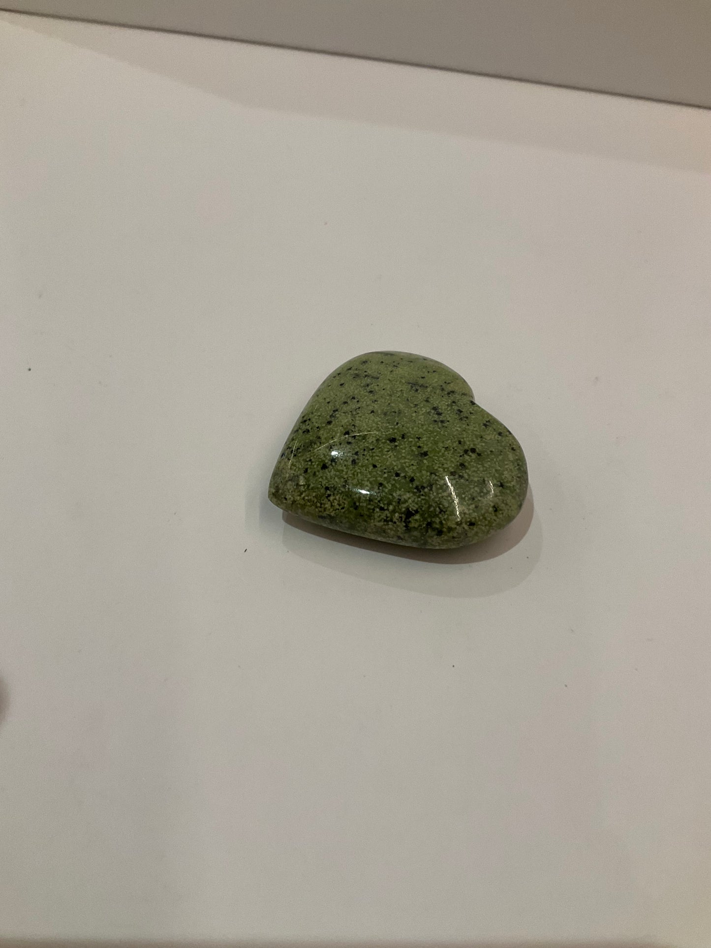 Serpentine Heart – Decorative Serpentine Heart for Love, Balance, and Natural Connection