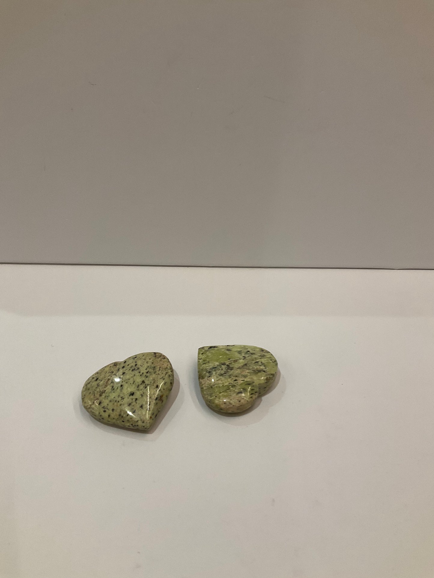 Serpentine Heart – Decorative Serpentine Heart for Love, Balance, and Natural Connection