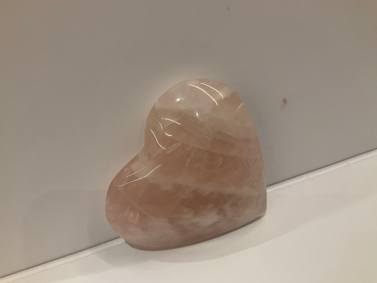 Rose Quartz Heart Shape – Decorative Rose Quartz Heart for Love, Harmony, and Emotional Clarity