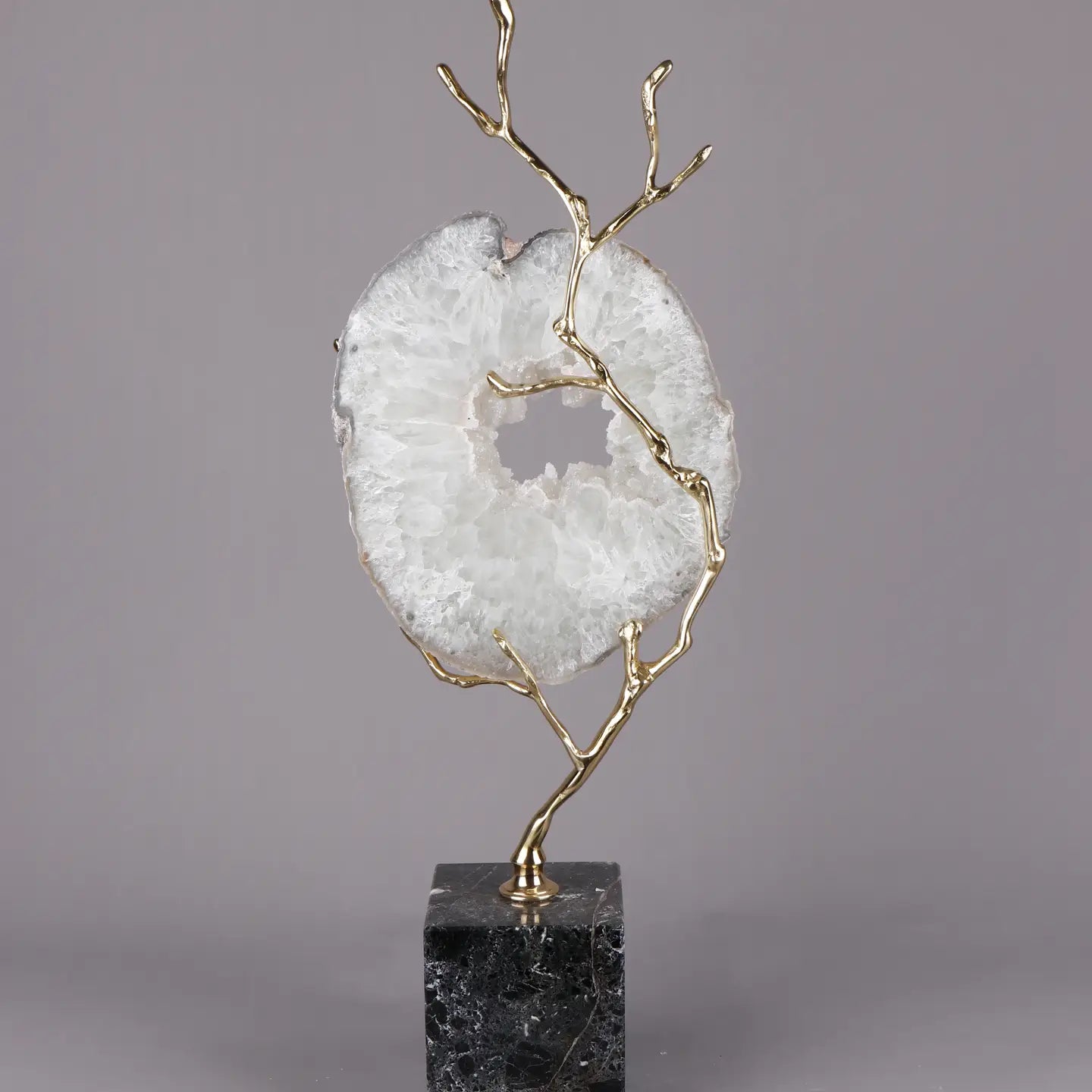 Mineral-Beauty-with-a-Modern-Touch-and-Warm-Energy