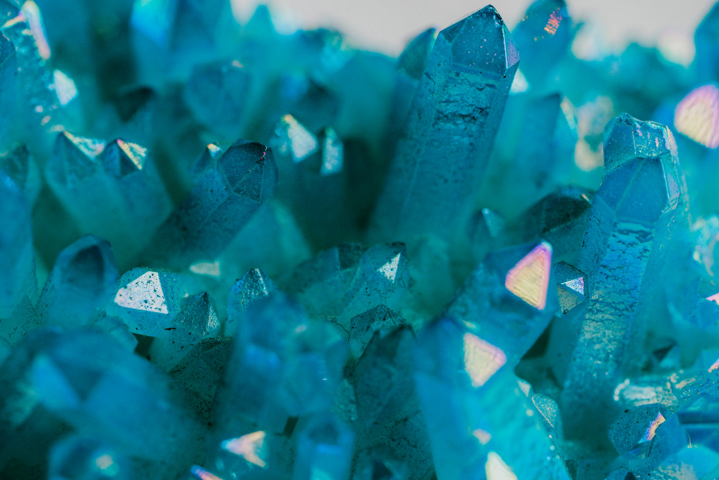 Iridescent-Crystal-for-Intuition-Calm-and -Inner-Clarity