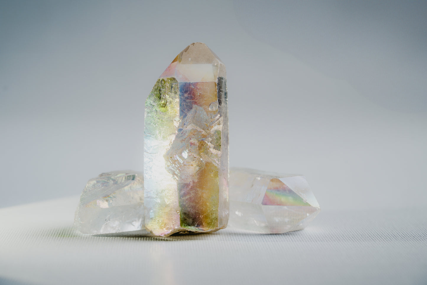 Aura Quartz Crystal Points – High-Vibration Crystals for Mindfulness, Clarity, and Emotional Elevation