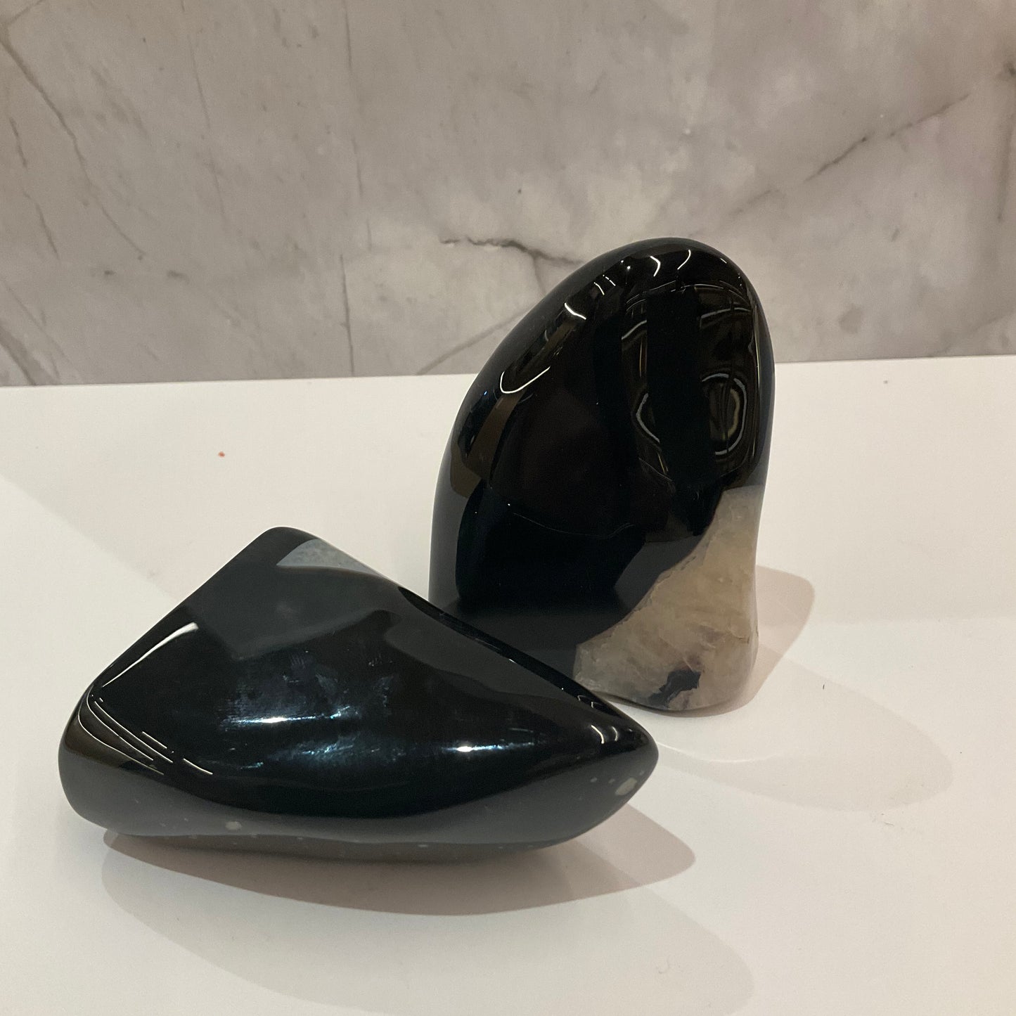 Black and White Onyx Free Form – Decorative Black and White Onyx for Balance and Sophisticated Style