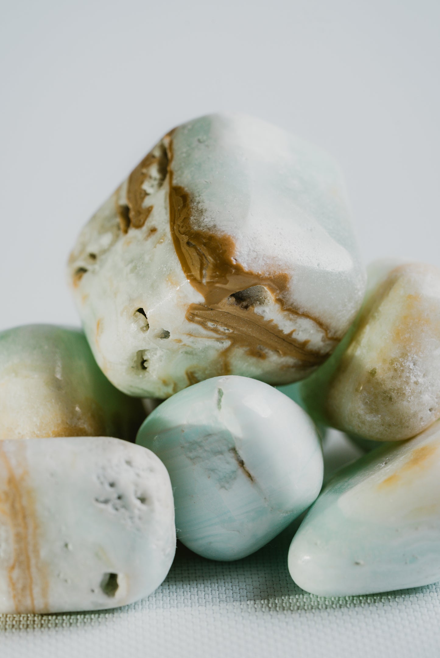 Gentle-Stone-for-Serenity-Clarity-and-Emotional-Harmony