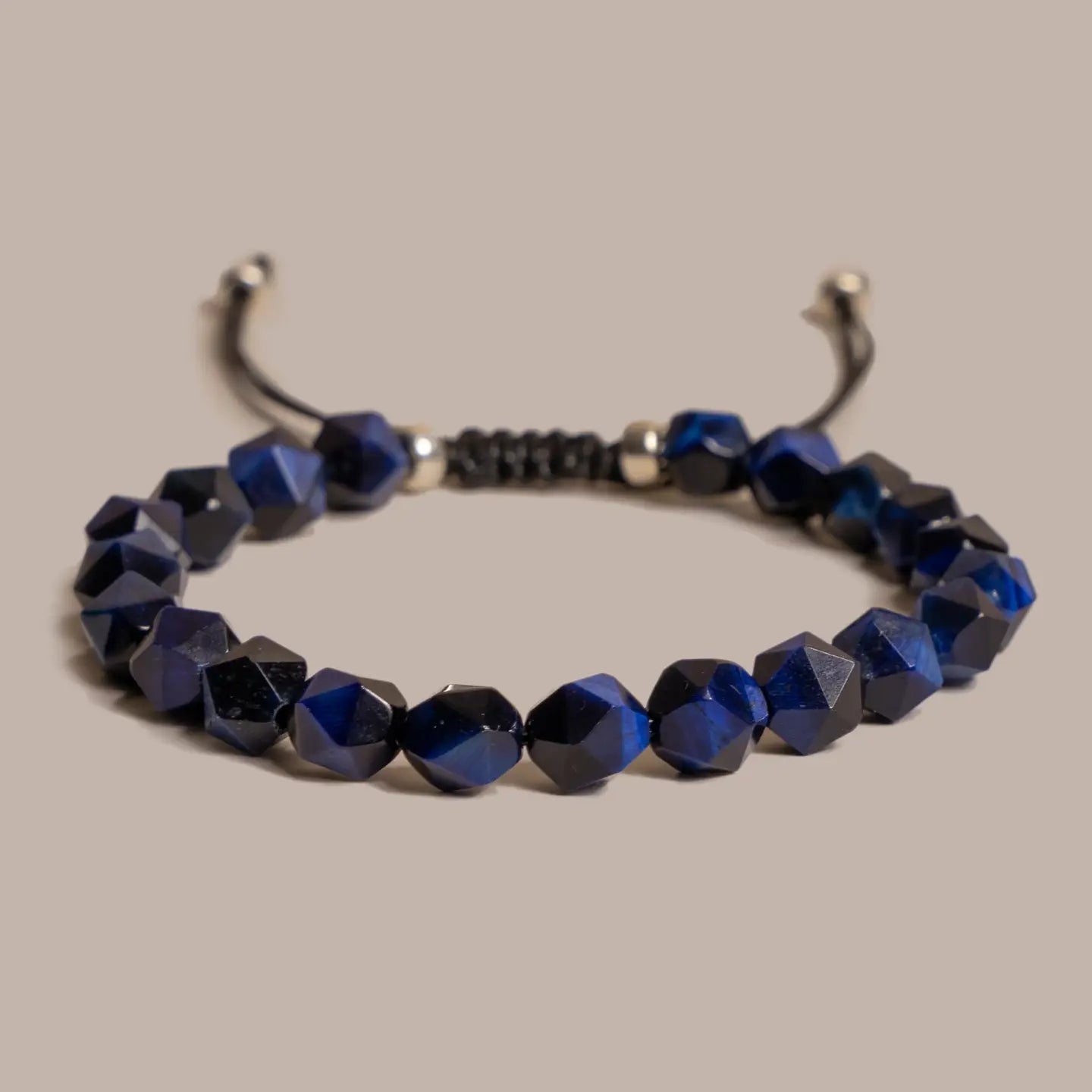Adjustable-Gemstone-Bracelet-for-Focus-and-Protection