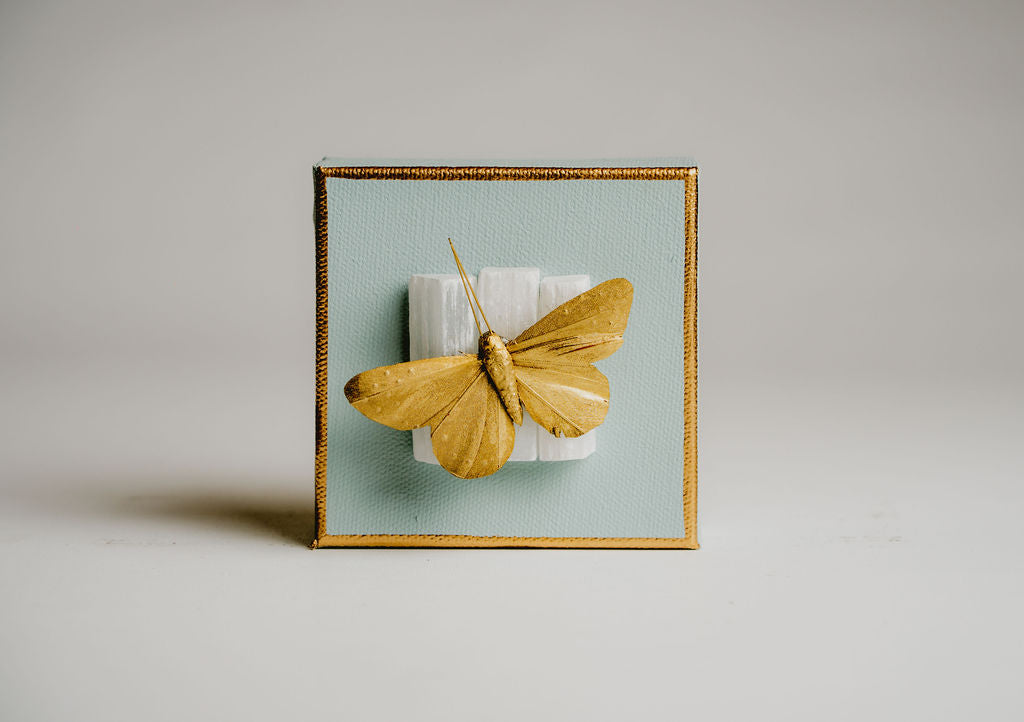 Butterfly on Selenite Wall Art – Small Decorative Piece with Charm and Sophistication