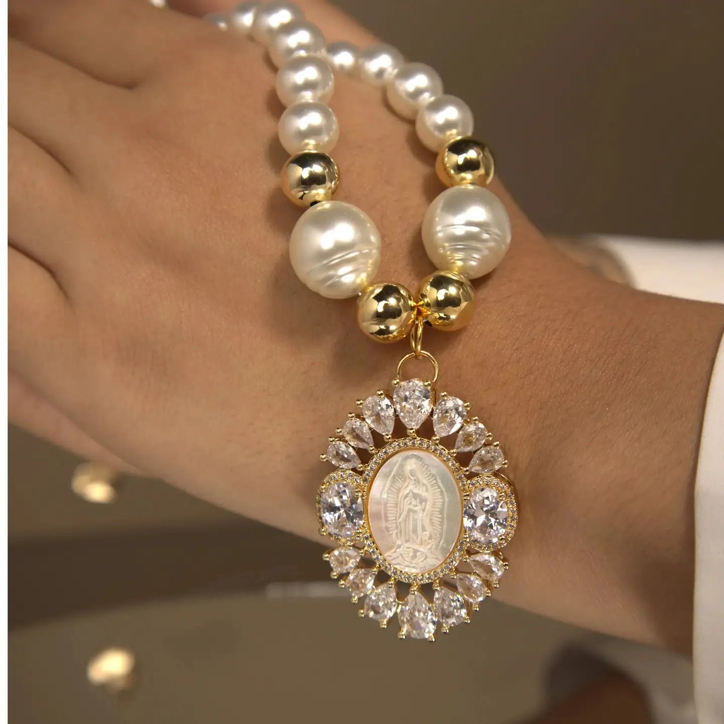 Elegant-Spiritual-Jewelry-and-Birthday-Gift