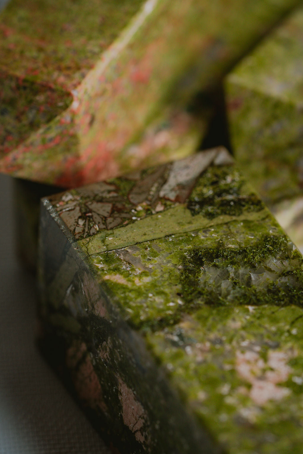 Grass Jasper Tower – Decorative Green Jasper Tower for Grounding, Stability, and Natural Energy