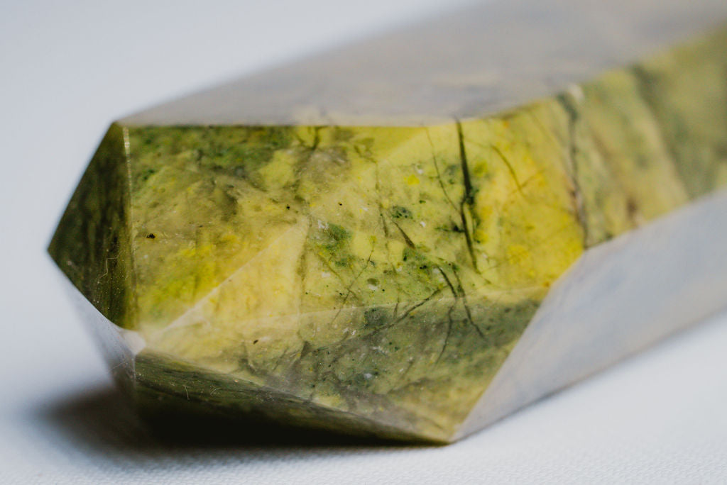 Green Jade Crystal Tower – Protection, Balance, and Timeless Elegance