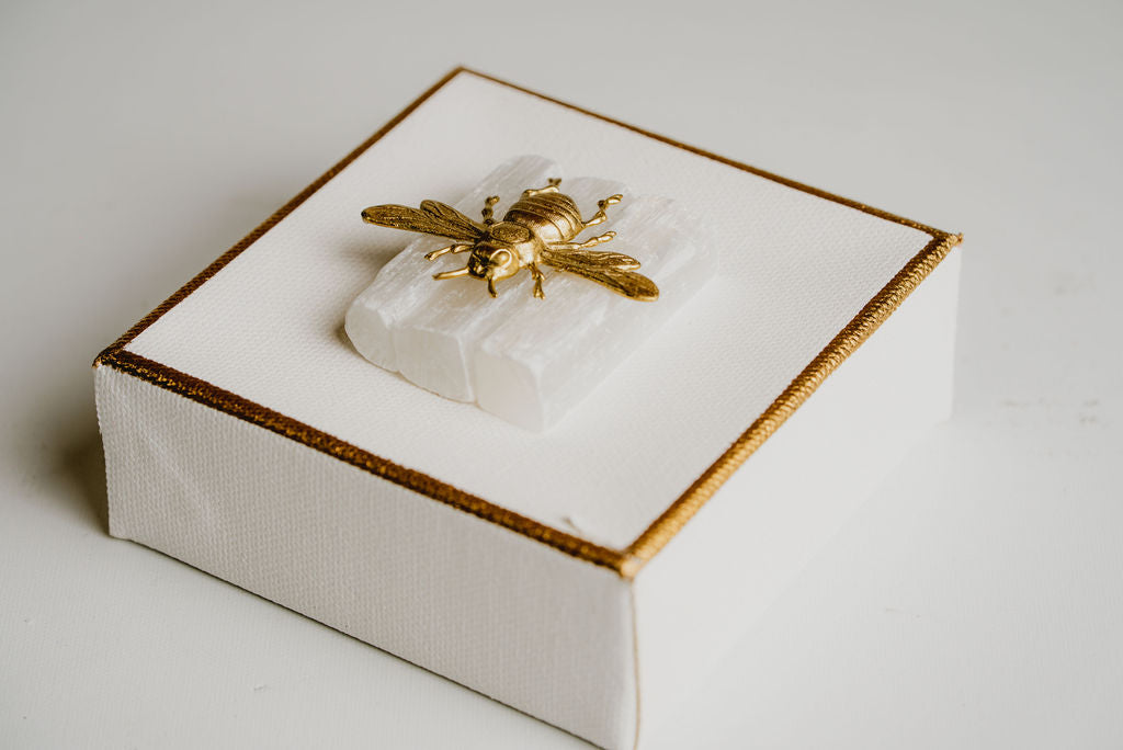 Honey Bee Wall Art – Natural Elegance on Canvas with Crystals