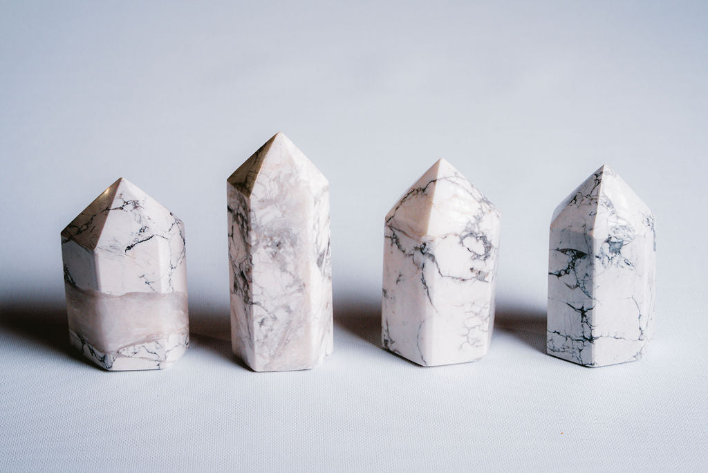 Decorative-Howlite-Tower-for-Calm-Elegance-and-Balanced-Spaces