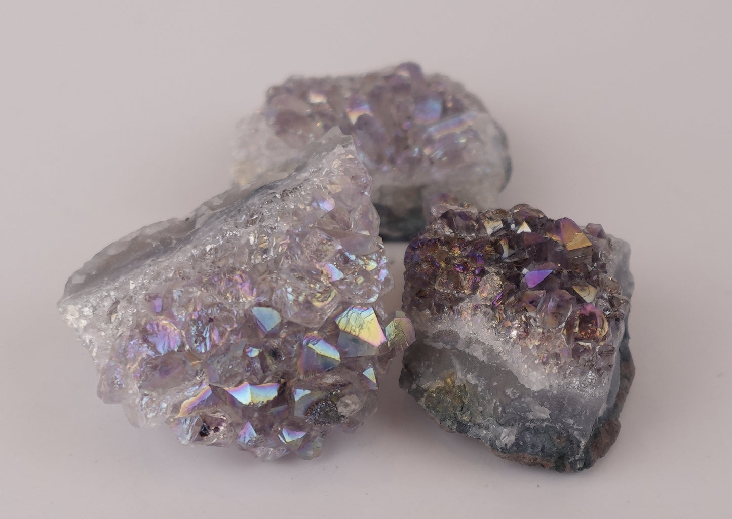 Mystic Glow – Mini Amethyst Aura Crystal for Clarity and Spiritual Elevation