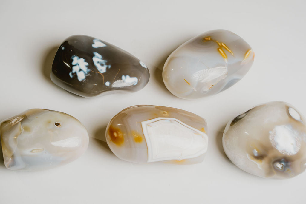 Orca Agate Free Form – Decorative Orca Agate Stone for Emotional Strength and Grounding Energy