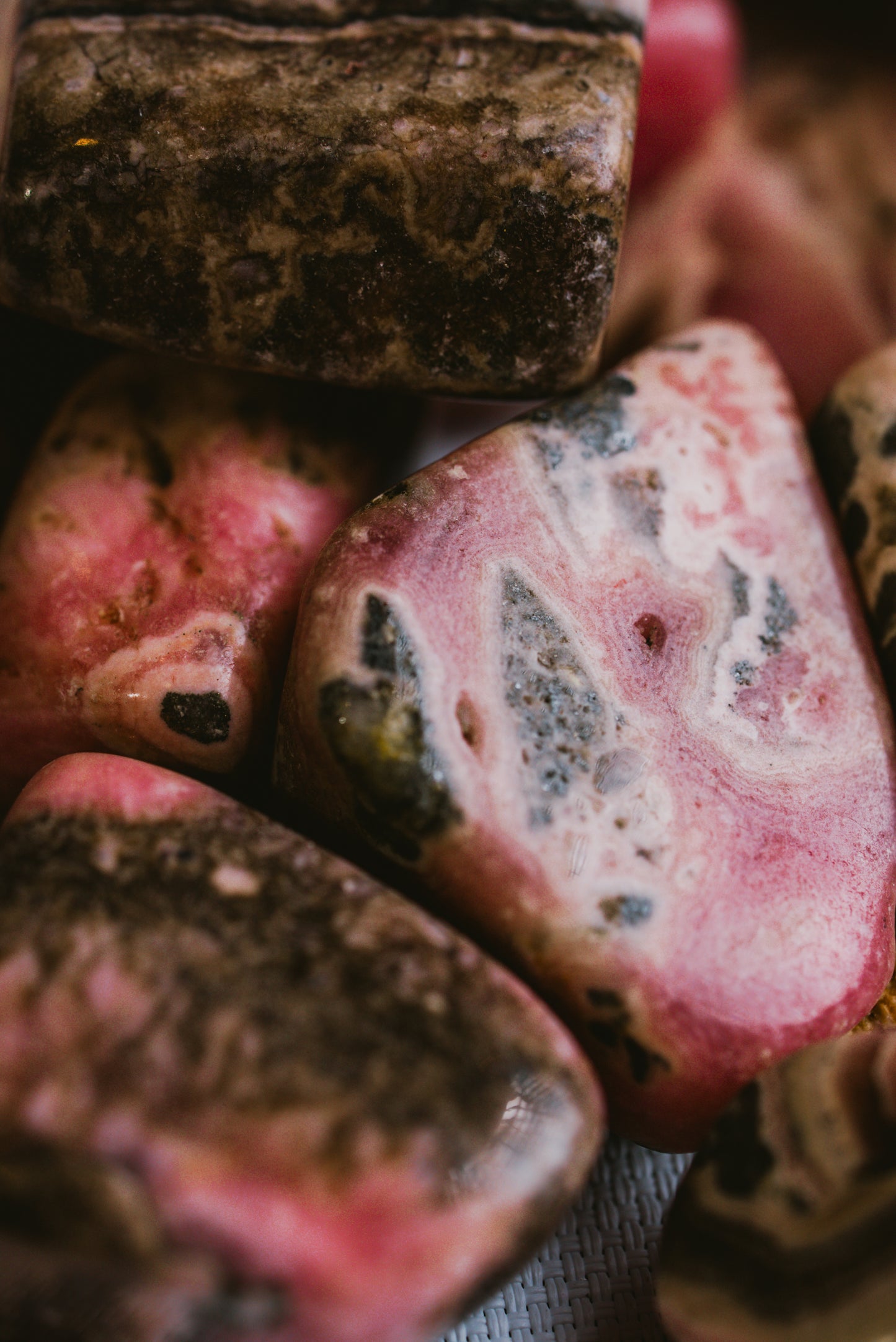 Rhodochrosite Pocket Crystal – Gentle Stone for Self-Love, Emotional Healing, and Inner Balance