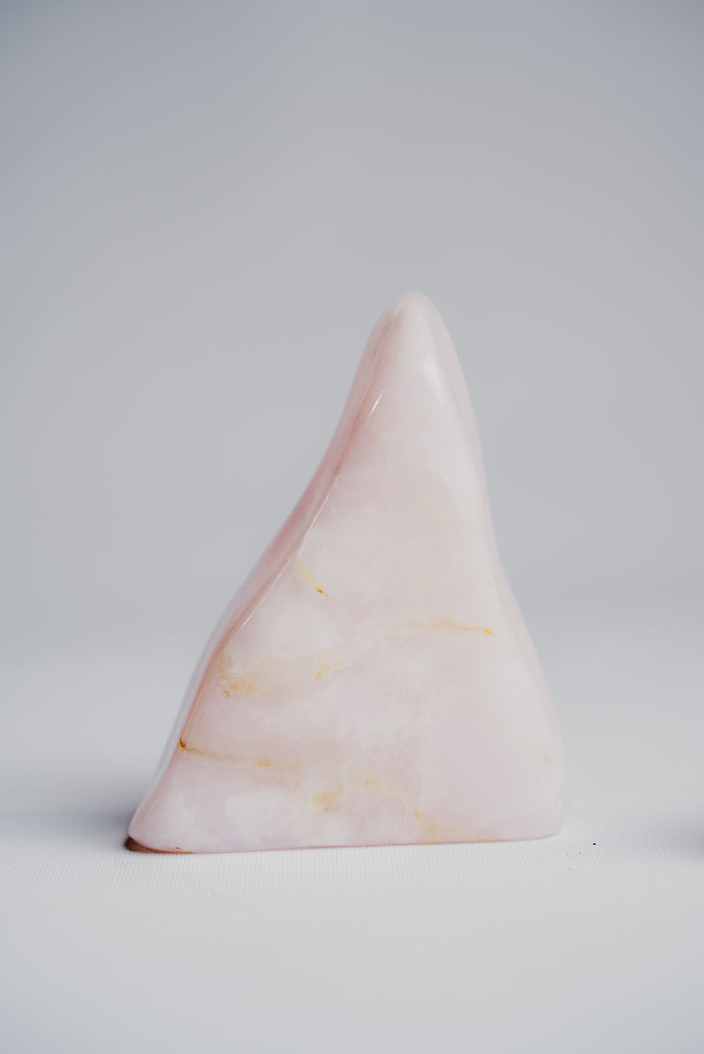 Rose Quartz Free Form – Decorative Rose Quartz for Love and Emotional Harmony
