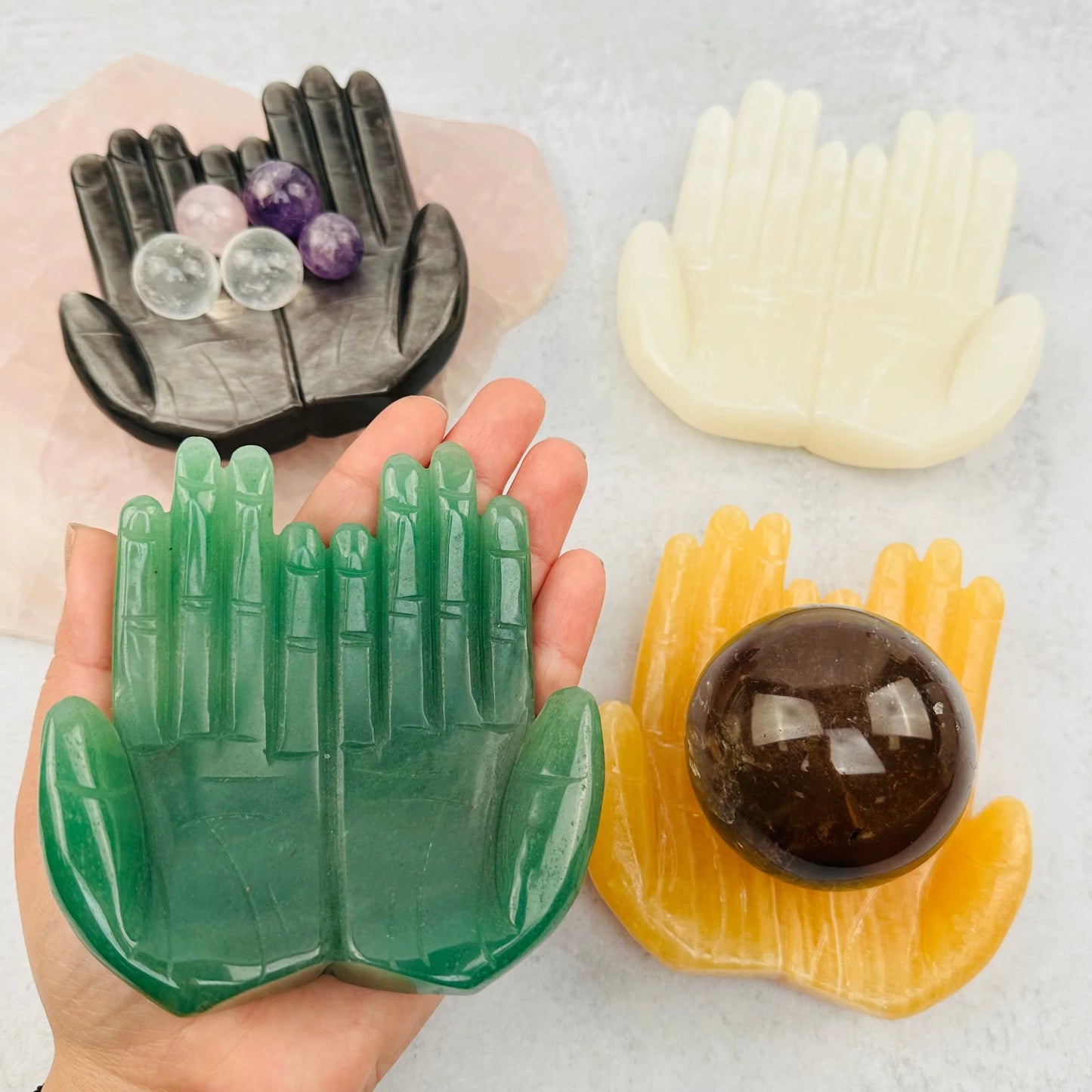 Crystal-Hands-Sculpture-for-Peace-and-Spiritual-Connection