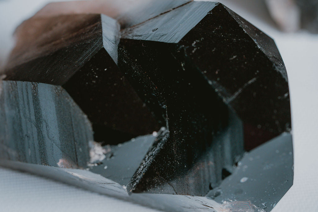 Smoky Quartz Point Raw – Raw Smoky Quartz Point for Protection, Clarity, and Grounding Energy