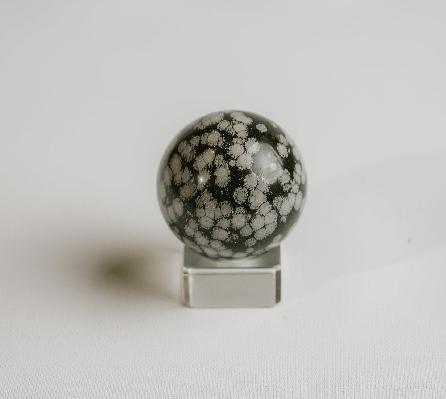Snowflake Obsidian Sphere – Decorative Snowflake Obsidian Sphere for Clarity and Emotional Balance