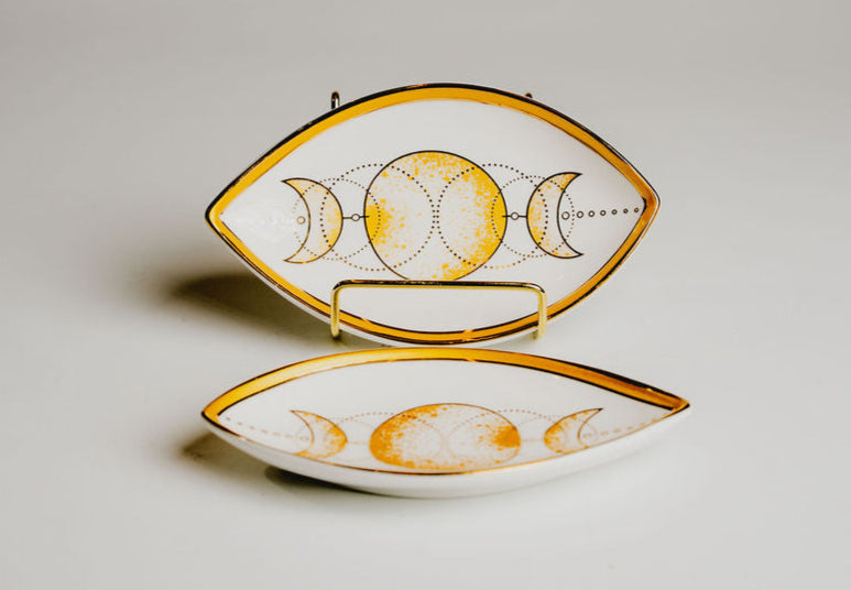 Sun & Moon Decorative Dish β Celestial-Inspired Ceramic Tray