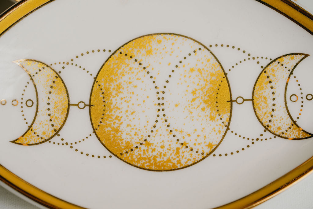 Sun & Moon Decorative Dish β Celestial-Inspired Ceramic Tray