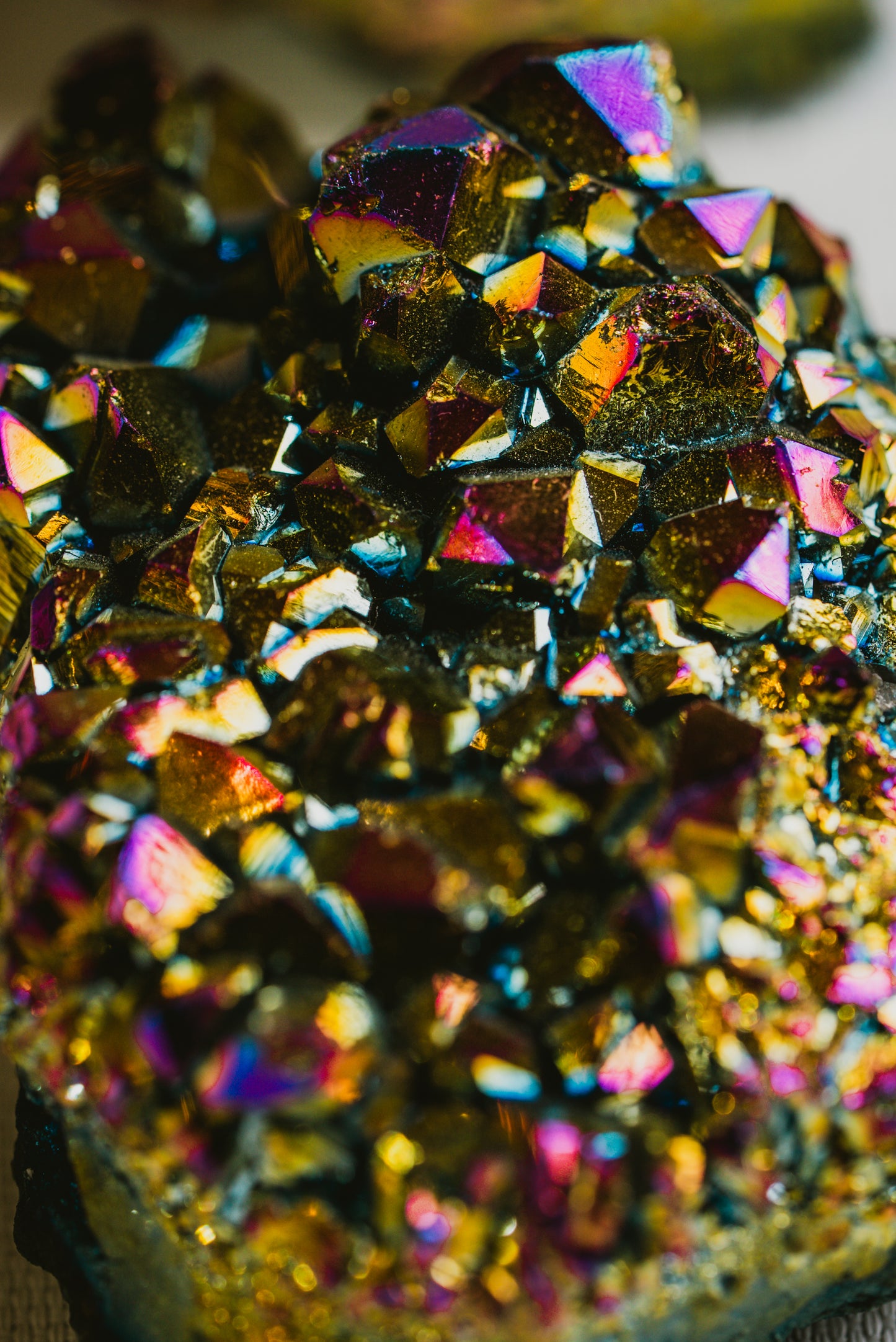 Titanium Aura Quartz Geode – Lab-Created Crystal for Inner Strength, Focus, and Mental Clarity