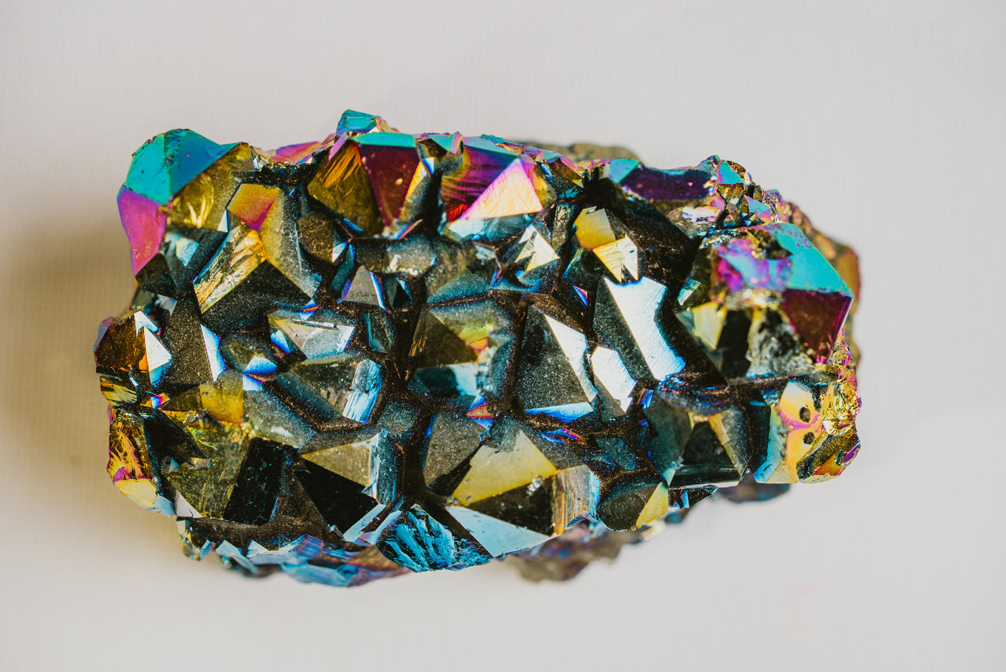Titanium Aura Quartz Geode – Lab-Created Crystal for Inner Strength, Focus, and Mental Clarity