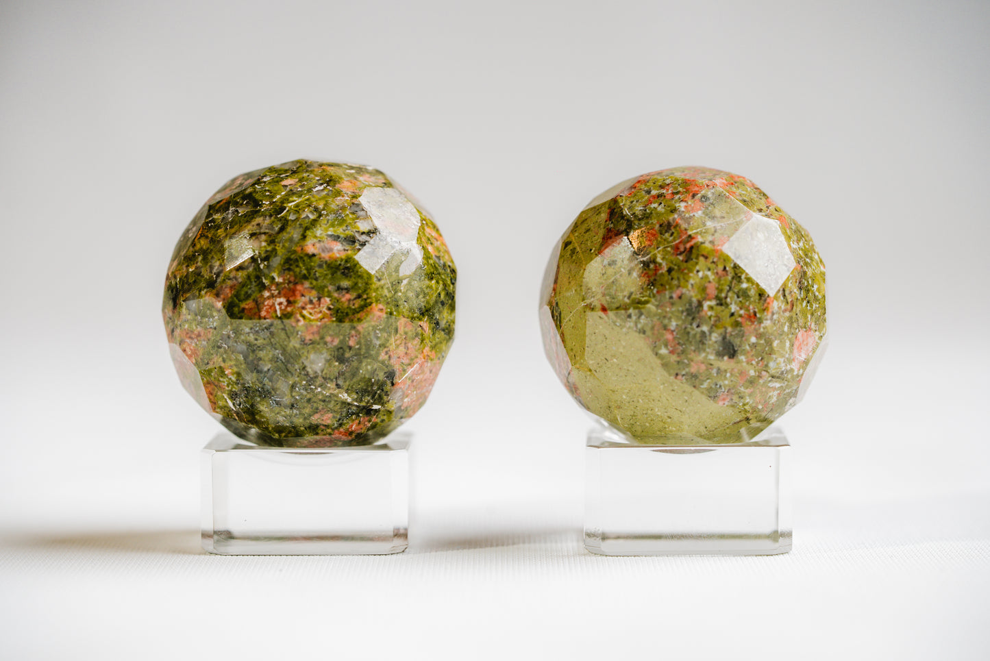 Faceted-Unakite-Spheres-for-Emotional-Healing-and-Energy-Balance