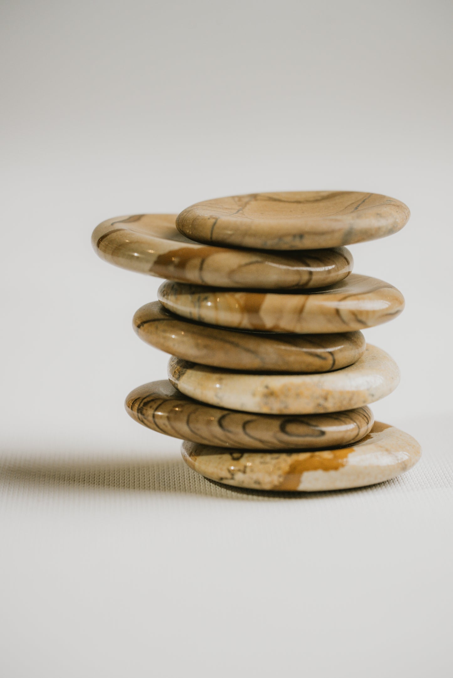 Walnut Jasper Disc – Decorative Walnut Jasper Disc for Stability and Nature Connection