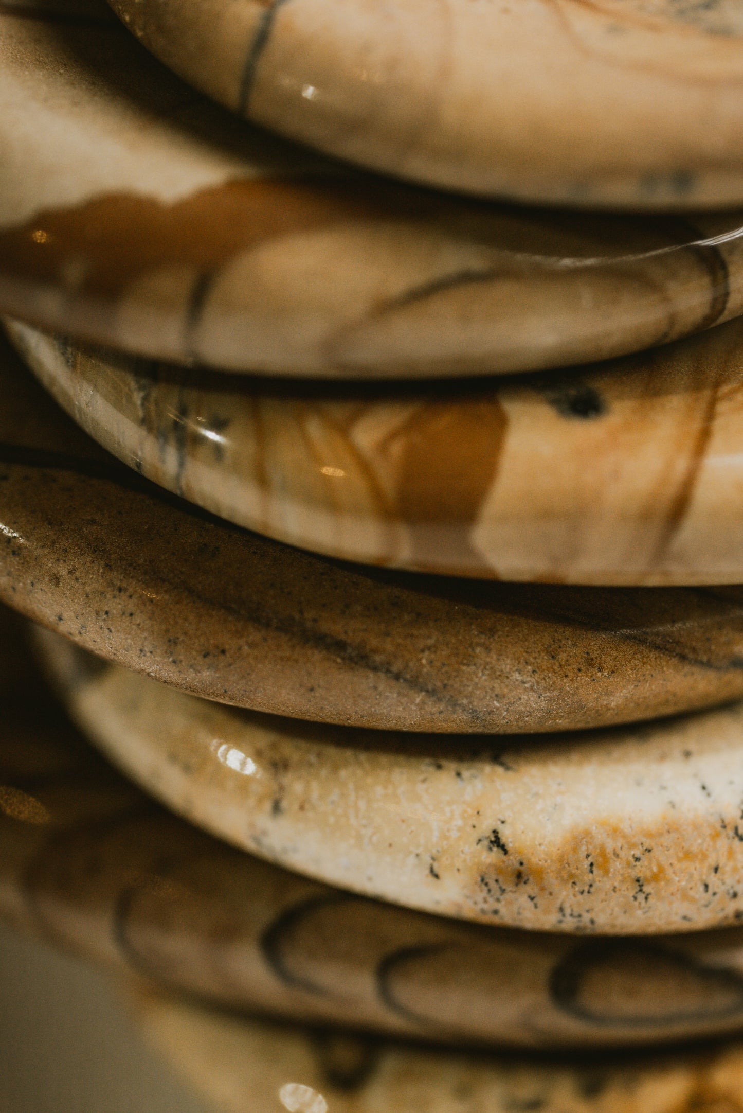 Walnut Jasper Disc – Decorative Walnut Jasper Disc for Stability and Nature Connection
