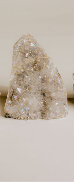 Geode -Amplifying-Crystal-for-Clarity-Energy-and-Balance