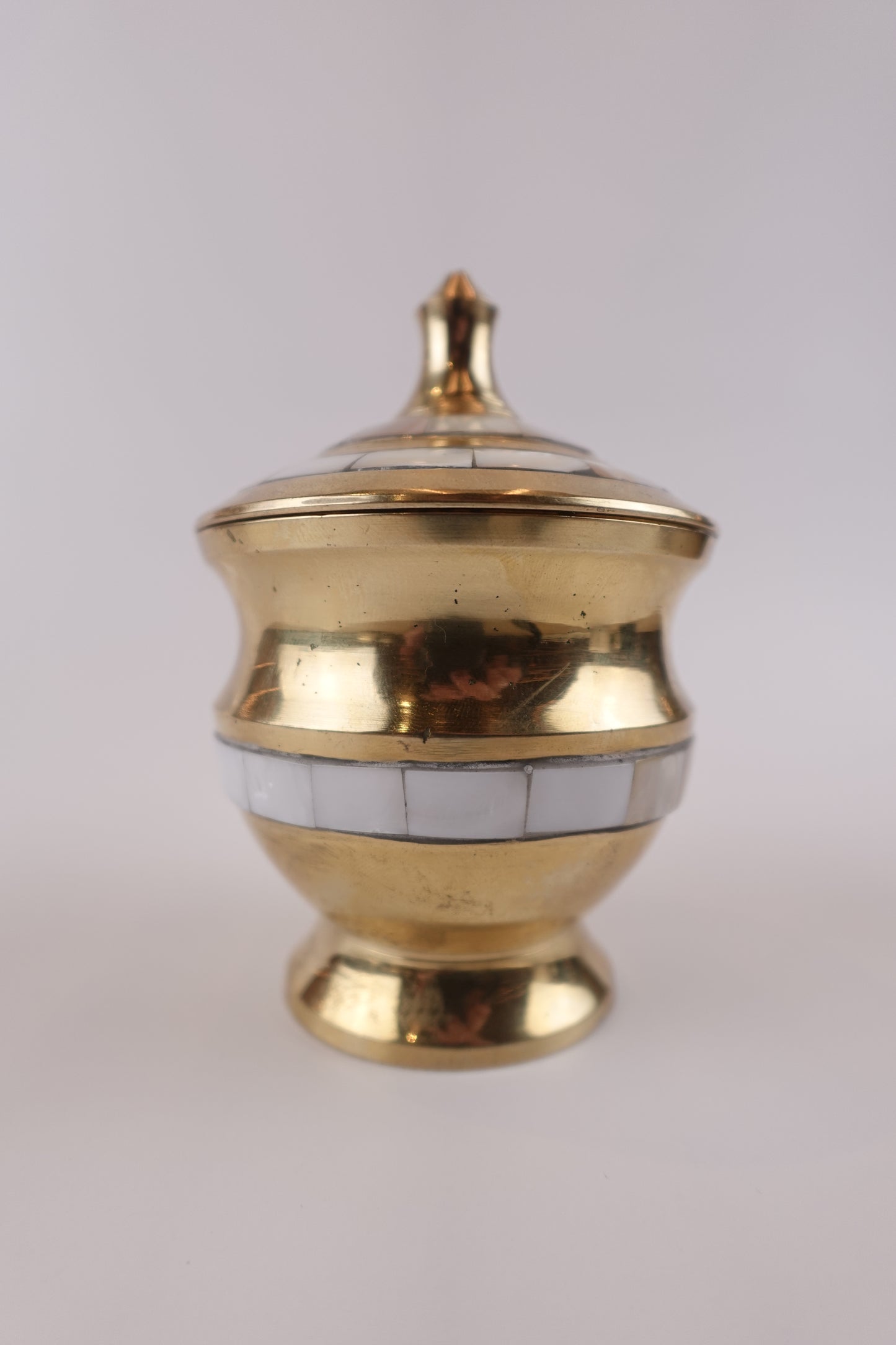 Brass Mother of Pearl Bowl with Lid (Large) – Elegant Storage and Decorative Bowl