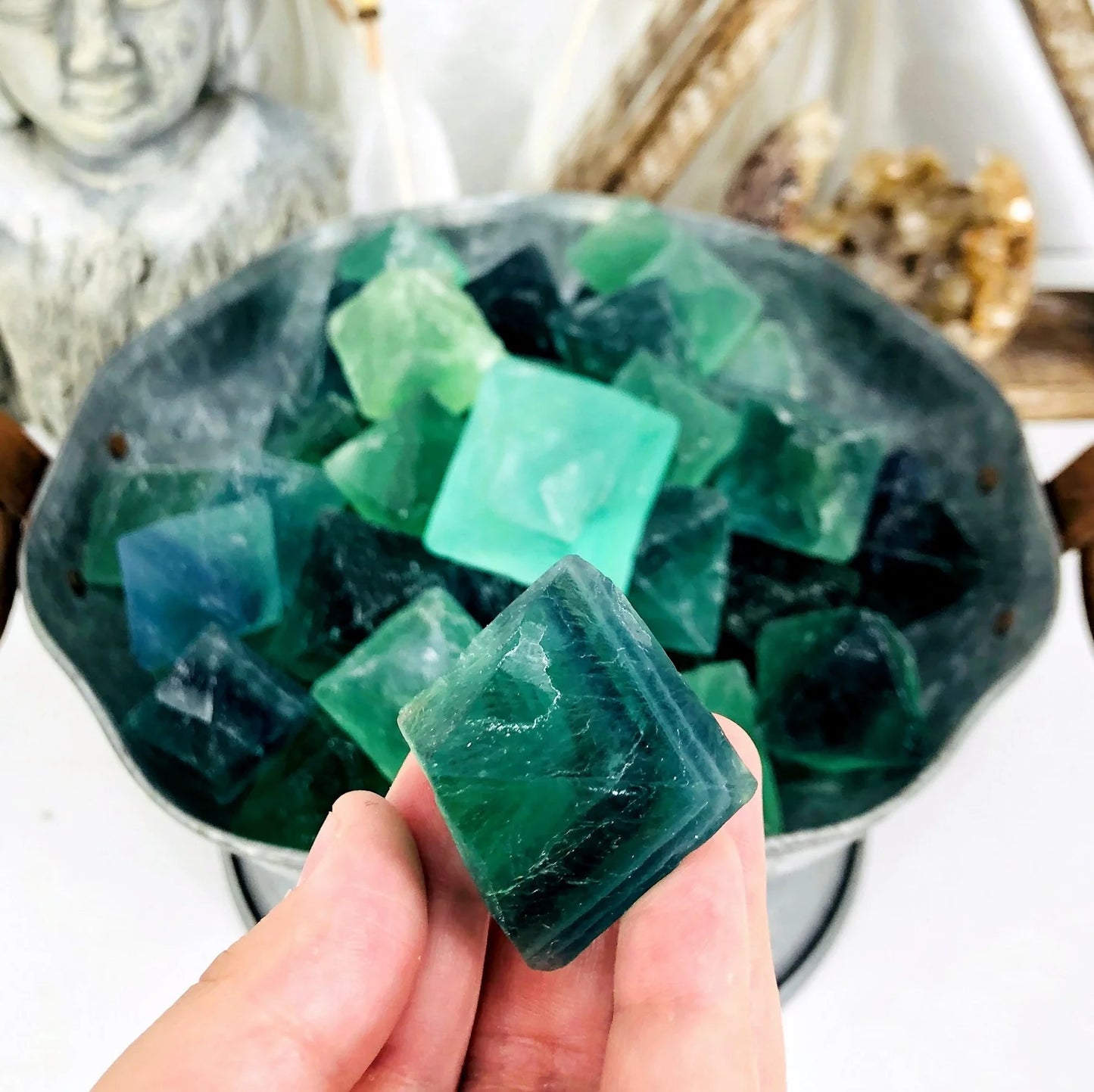 Focus Prism – Natural Fluorite Octahedron for Mental Clarity and Energetic Focus