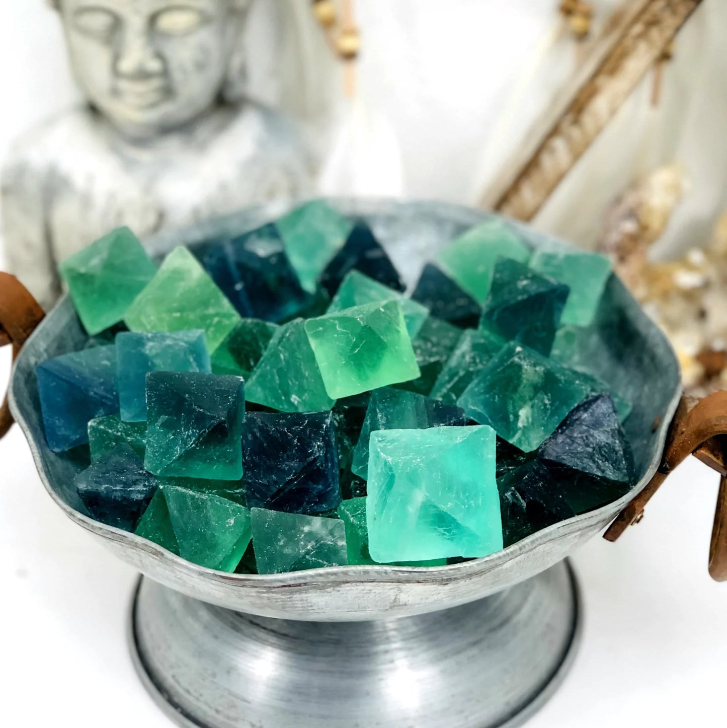 Focus Prism – Natural Fluorite Octahedron for Mental Clarity and Energetic Focus