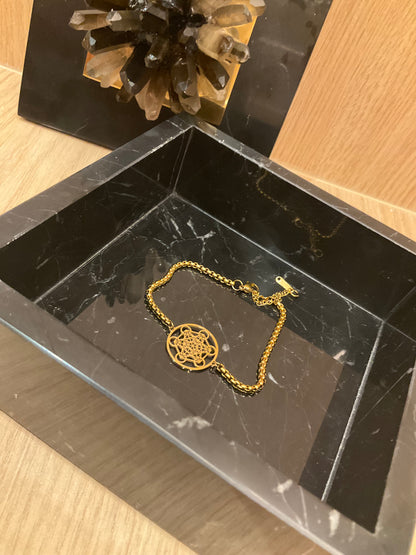 Metatron Cube Gold Bracelet – Energetic Balance and Spiritual Elegance