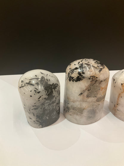 Rainbow Moonstone Free Form – Decorative Rainbow Moonstone for Calm and Emotional Clarity