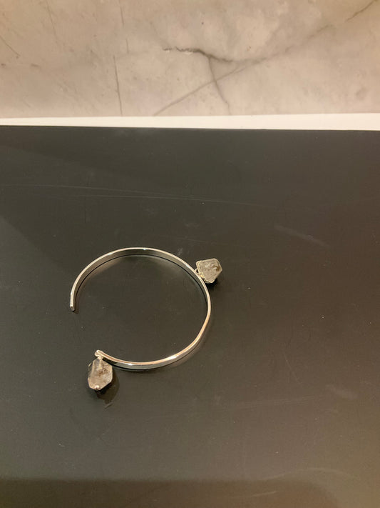 Stone free Cuff Bracelet Silver