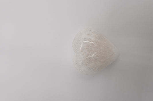 Scolecite Heart