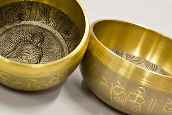 Tibetan Buddha Singing Bowl – Decorative Sound Bowl for Meditation and Spiritual Harmony