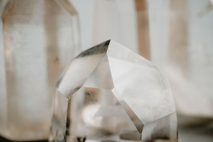 Clear Quartz Crystal Tower – Clear Quartz Tower for Clarity, Amplified Energy, and Balance