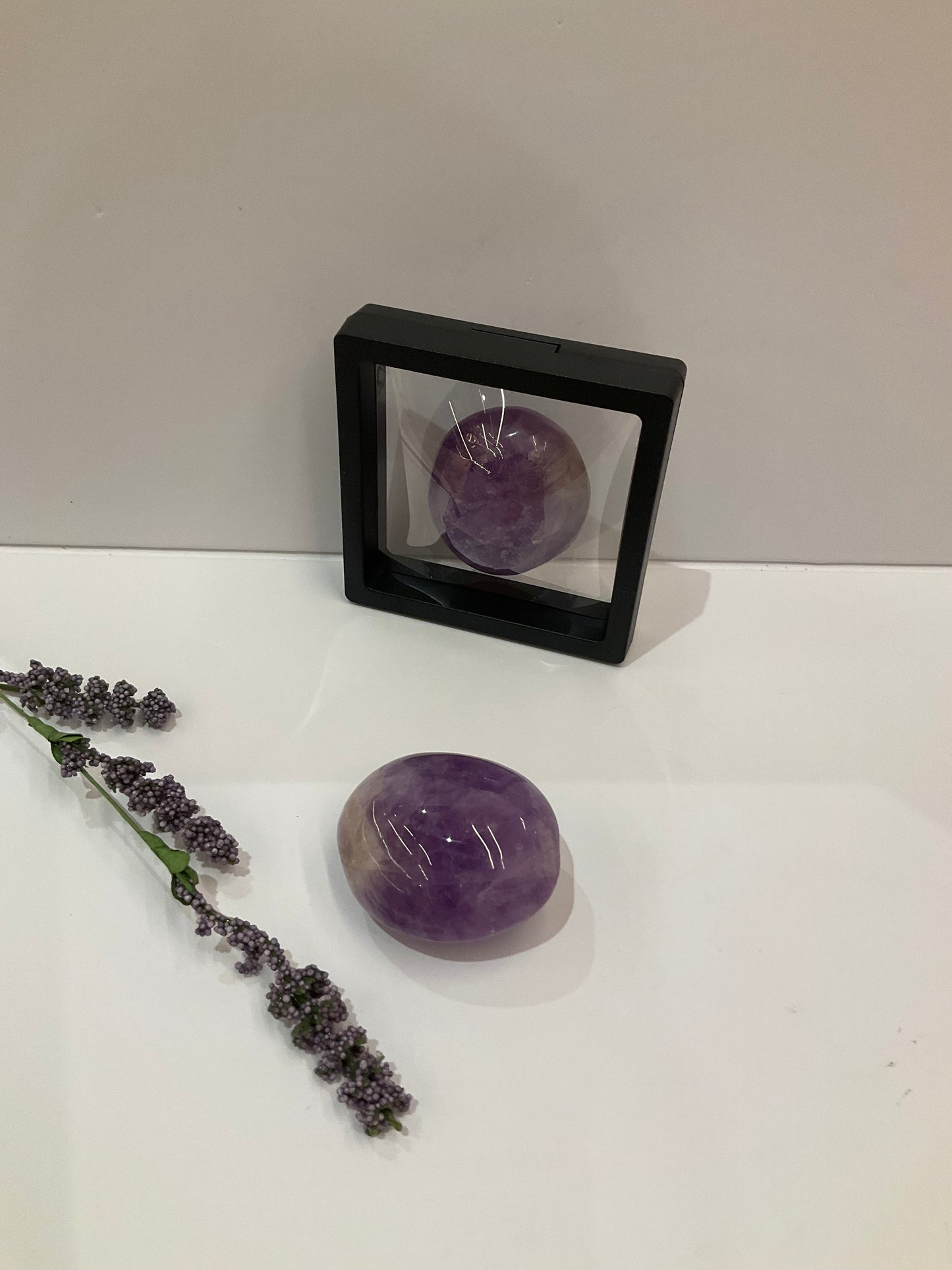Tumbled Gemmy Amethyst Crystals