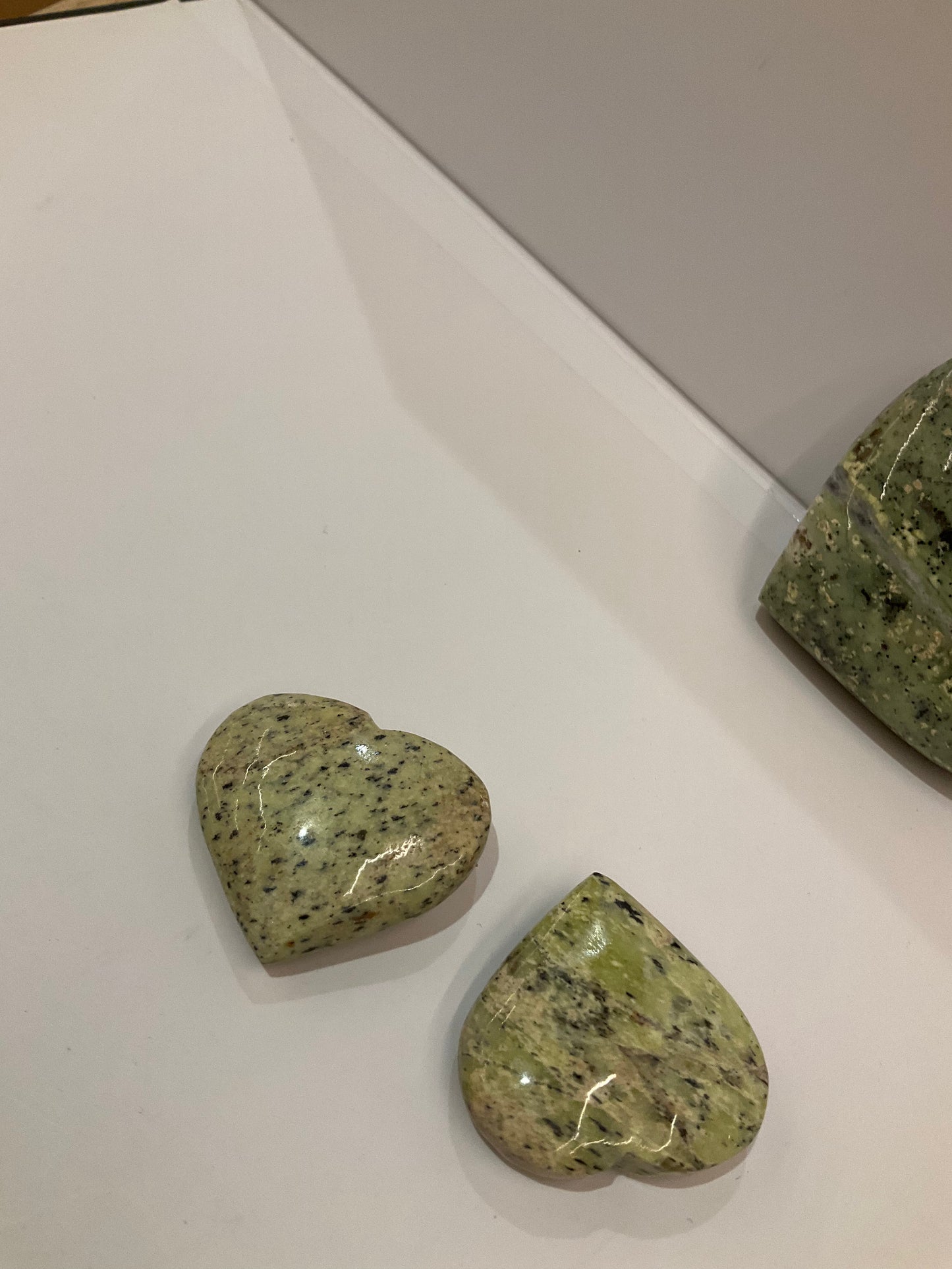 Serpentine Heart – Decorative Serpentine Heart for Love, Balance, and Natural Connection