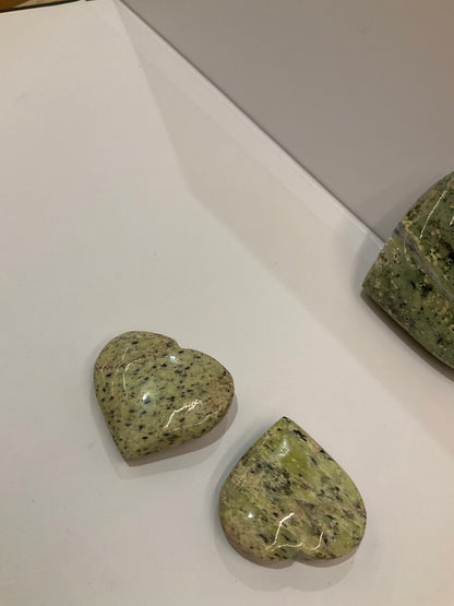 Serpentine Heart – Decorative Serpentine Heart for Love, Balance, and Natural Connection