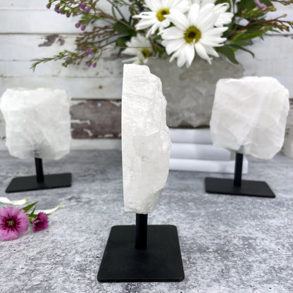 Polished Clear Quartz – Decorative Metal Stand for Clarity and Positive Energy