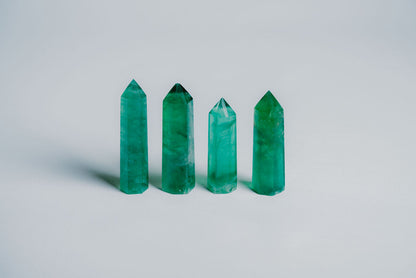 3.5”-Emerald-Fluorite-Obelisk-for-Clarity-Balance-and-Sophisticated-Decor