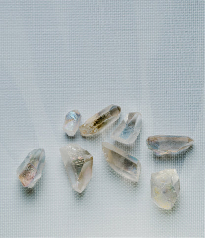 Aura Quartz Crystal Points – High-Vibration Crystals for Mindfulness, Clarity, and Emotional Elevation