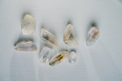 Aura Quartz Crystal Points – High-Vibration Crystals for Mindfulness, Clarity, and Emotional Elevation