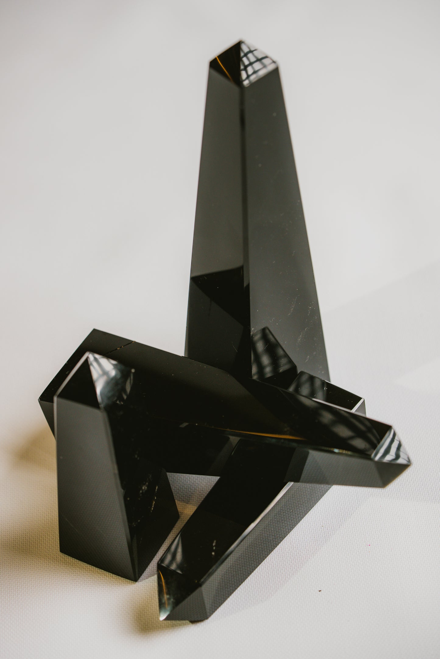 Black Obsidian Tower – Protective and Grounding Crystal in Natural Volcanic Glass