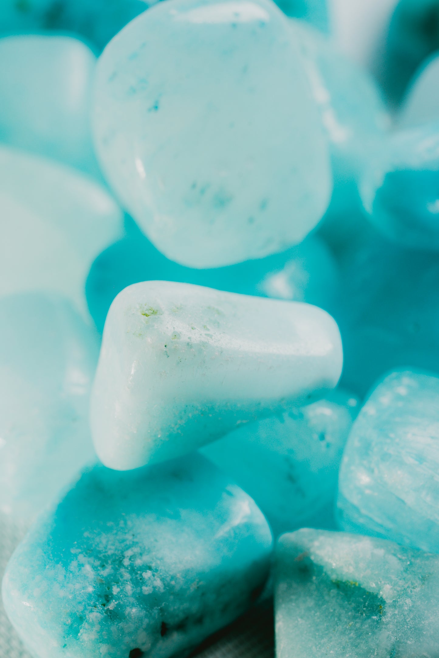 Blue Calcite Pocket Crystal – Natural Stone for Tranquility, Balance, and Gentle Elegance